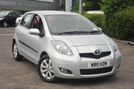 Toyota Yaris T SPIRIT VVT-I