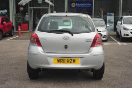 Toyota Yaris T SPIRIT VVT-I