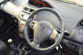 Toyota YARIS 5-DR 1.33 VVT-i T