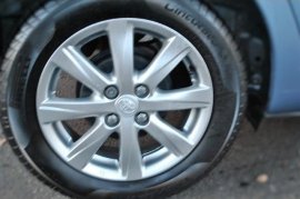 Toyota YARIS 5-DR 1.33 VVT-i TR