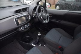 Toyota YARIS 3-DR 1.33 VVT-i TR