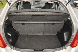 Toyota YARIS 5-DR 1.0 VVT-i TR