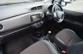 Toyota Yaris 1.33 VVT-i SR