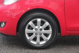 Toyota YARIS 5-DR 1.0 VVT-i T