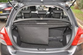 Toyota YARIS 5-DR 1.3 VVT-i