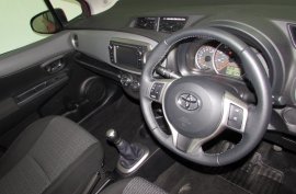 Toyota Yaris VVT-I TR