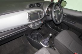 Toyota Yaris VVT-I TR