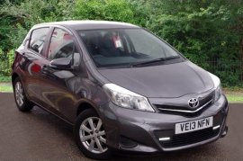 Toyota YARIS 5-DR 1.33 VVT-i TR