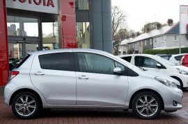 Toyota YARIS 5-DR 1.33 VVT-i