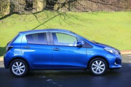 Toyota YARIS HYBRID 5-DR 1.5 VVT-i