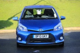 Toyota YARIS HYBRID 5-DR 1.5 VVT-i