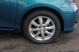 Toyota YARIS 5-DR 1.33 VVT-i TR