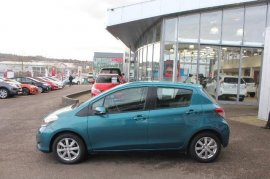 Toyota YARIS 5-DR 1.33 VVT-i TR