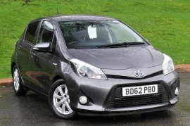 Toyota YARIS HYBRID 5-DR 1.5 VVT-i