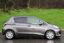 Toyota YARIS HYBRID 5-DR 1.5 VVT-i