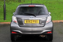 Toyota YARIS HYBRID 5-DR 1.5 VVT-i