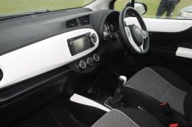 Toyota YARIS 5-DR 1.33 VVT-i