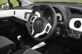 Toyota YARIS 5-DR 1.33 VVT-i