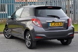 Toyota YARIS 3-DR 1.33 VVT-i SR