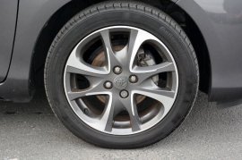 Toyota YARIS 3-DR 1.33 VVT-i SR