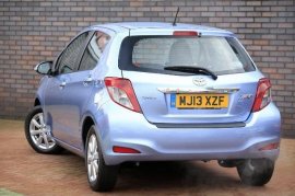 Toyota YARIS 5-DR 1.33 VVT-i TR