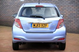 Toyota YARIS 5-DR 1.33 VVT-i TR