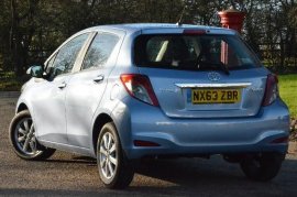Toyota YARIS 5-DR 1.33 VVT-i