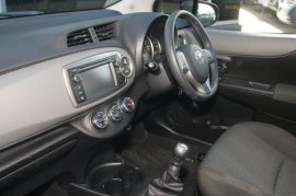 Toyota YARIS 5-DR 1.33 VVT-i
