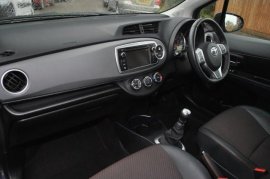 Toyota YARIS 5-DR 1.33 VVT-i