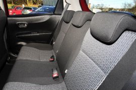 Toyota YARIS 5-DR 1.33 VVT-i