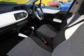 Toyota YARIS 5-DR 1.33 VVT-i
