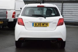 Toyota YARIS 3-DR 1.0 VVT-i
