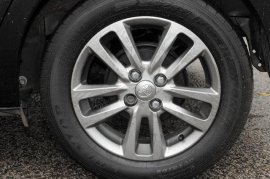 Toyota YARIS 5-DR 1.33 VVT-i