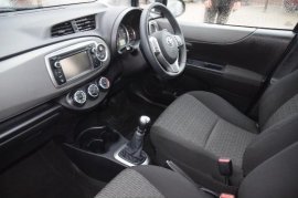 Toyota YARIS 5-DR 1.33 VVT-i