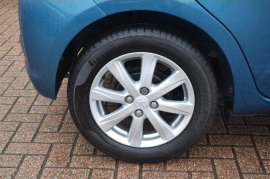 Toyota YARIS 5-DR 1.33 VVT-i