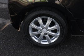 Toyota YARIS 5-DR 1.33 VVT-i