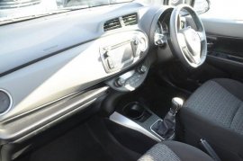 Toyota YARIS 5-DR 1.33 VVT-i