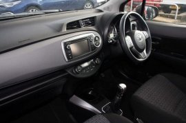 Toyota YARIS 5-DR 1.33 VVT-i