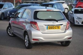 Toyota YARIS 5-DR 1.33 VVT-i