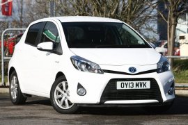 Toyota Yaris T4 HYBRID 1.5