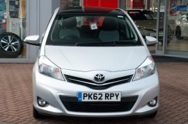 Toyota YARIS 5-DR 1.33 VVT-i T