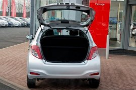 Toyota YARIS 5-DR 1.33 VVT-i T