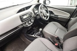 Toyota YARIS 5-DR 1.0 VVT-i