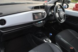 Toyota Yaris T SPIRIT HYBRID