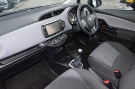 Toyota YARIS 5-DR 1.33 VVT-i