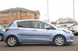 Toyota YARIS HYBRID 5-DR 1.5 VVT-i