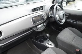 Toyota YARIS 5-DR 1.33 VVT-i