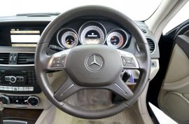 Mercedes-Benz C Class C220 CDI