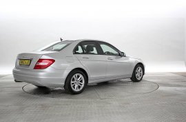 Mercedes-Benz C180 1.6 BlueEFF