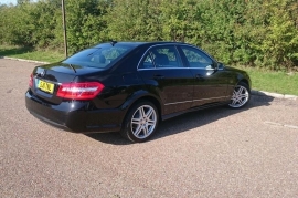  Mercedes-Benz E220 CDI BlueEFFICIENCY